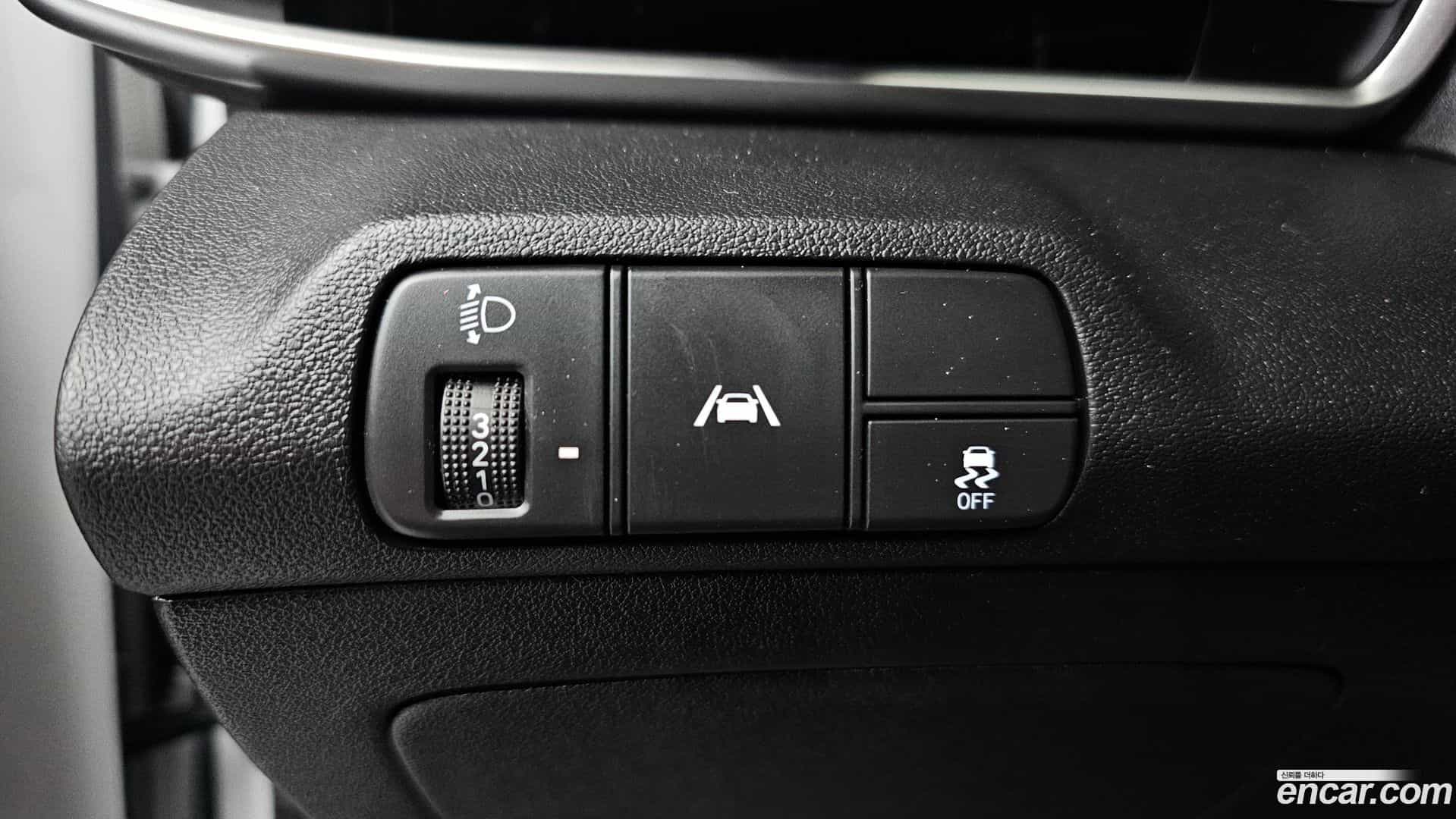 AVANTE Hyundai 2022.7-OPTION-024