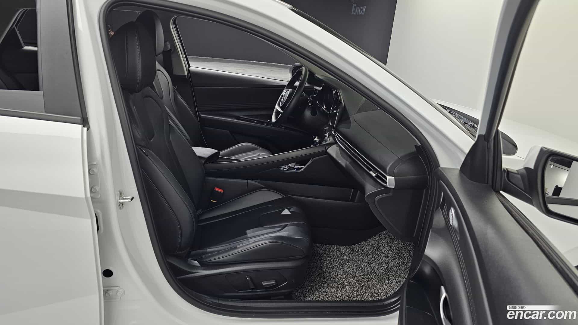 AVANTE Hyundai 2022.7-INNER-036