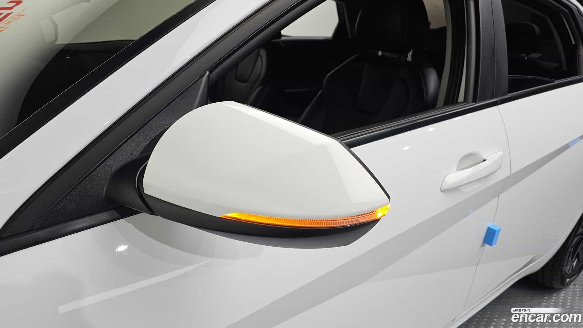 AVANTE Hyundai 2022.7-OPTION-043