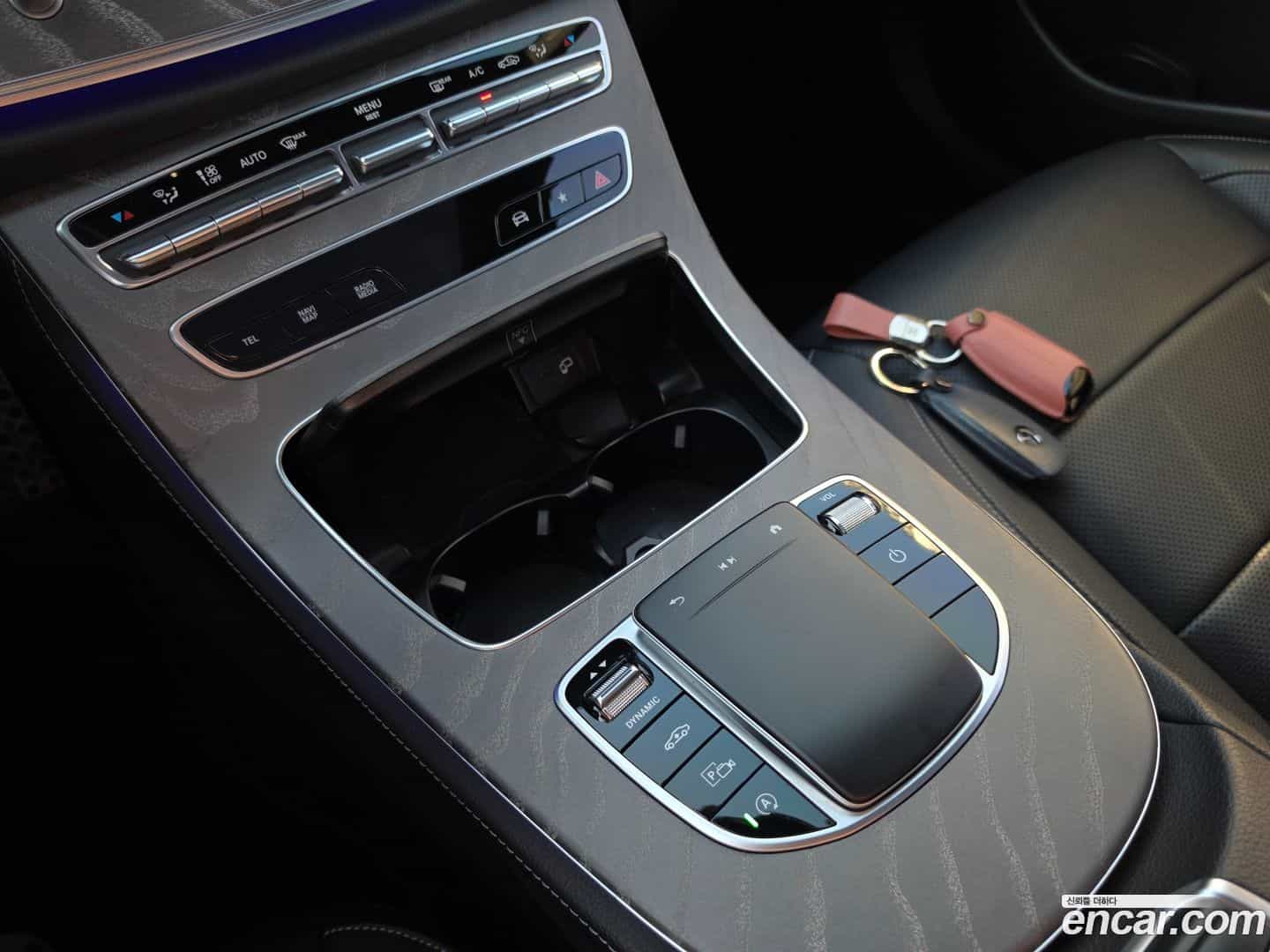 E-Class Mercedes-Benz 2022.1-OPTION-020