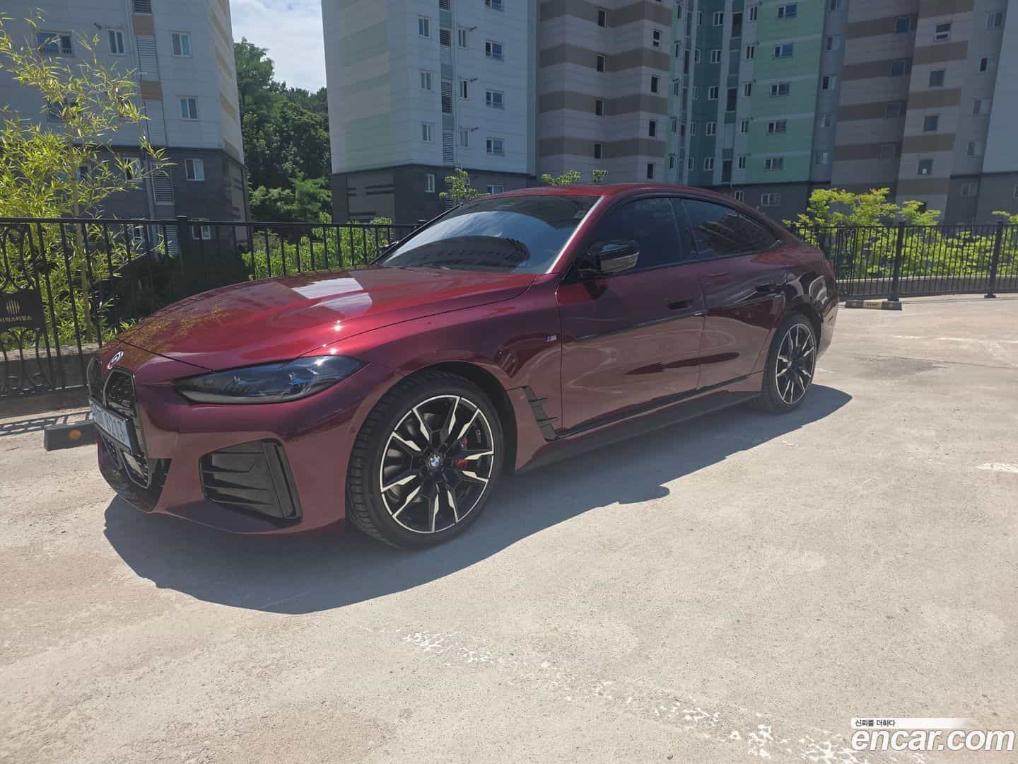 i4 BMW 2023.4-OUTER-001