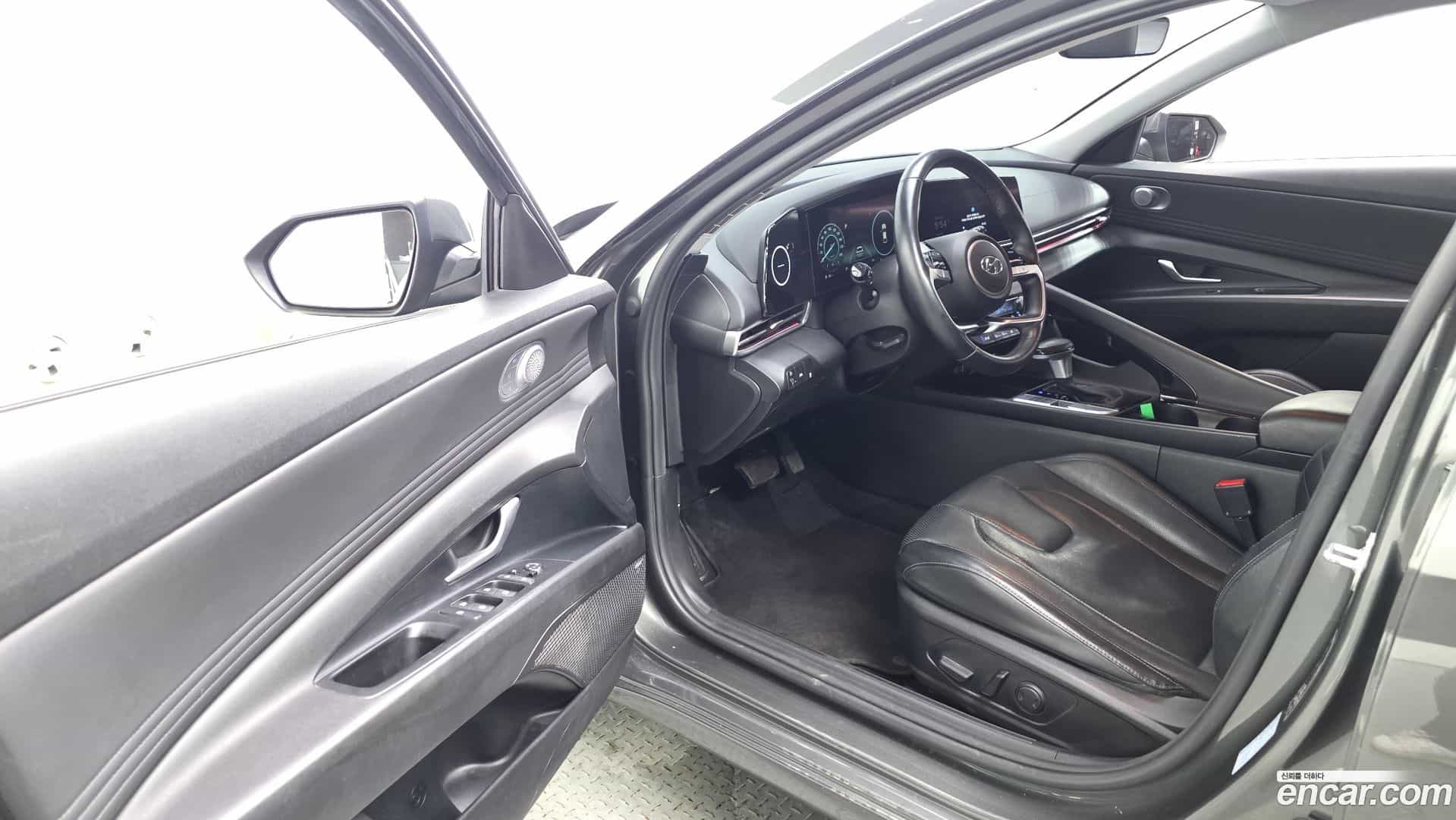 AVANTE Hyundai 2021.3-OPTION-015