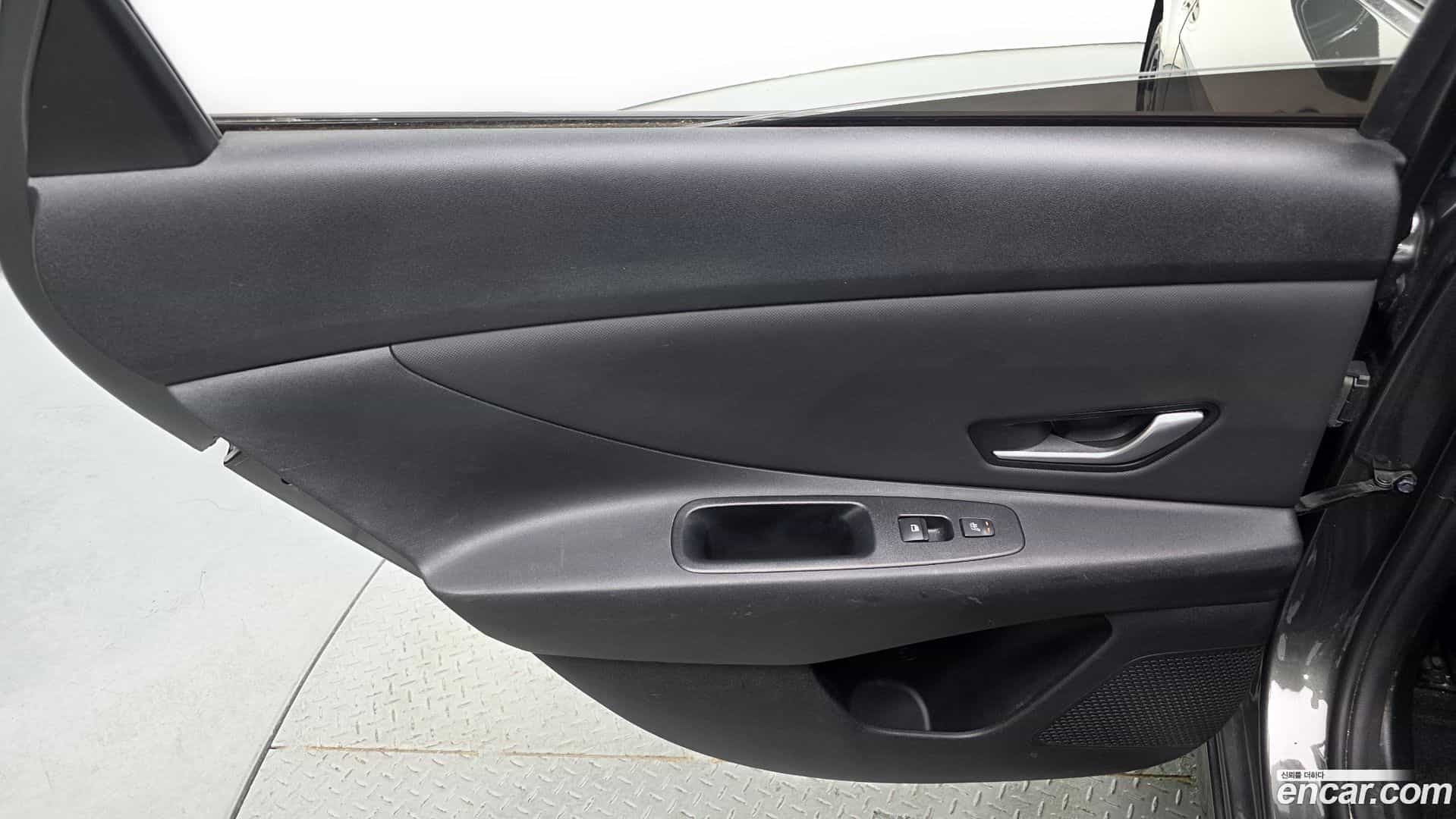 AVANTE Hyundai 2021.3-INNER-035