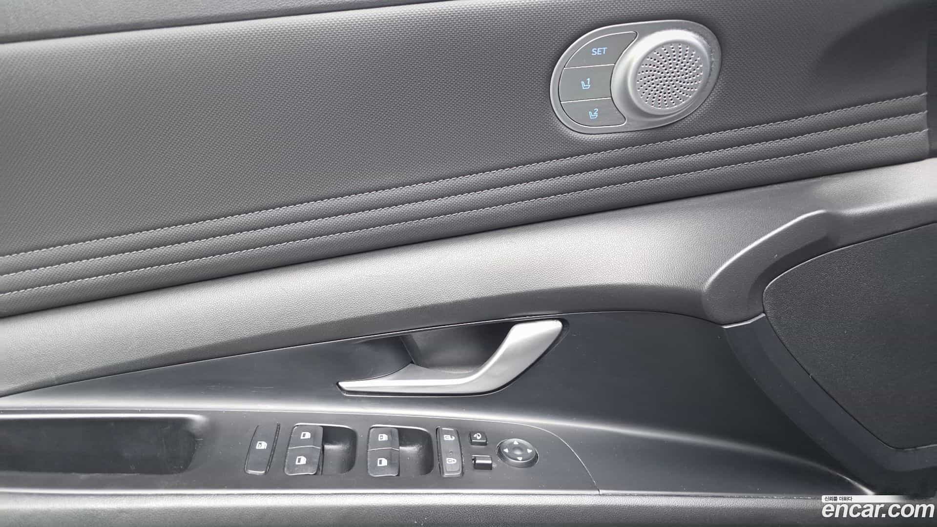 AVANTE Hyundai 2021.3-OPTION-042