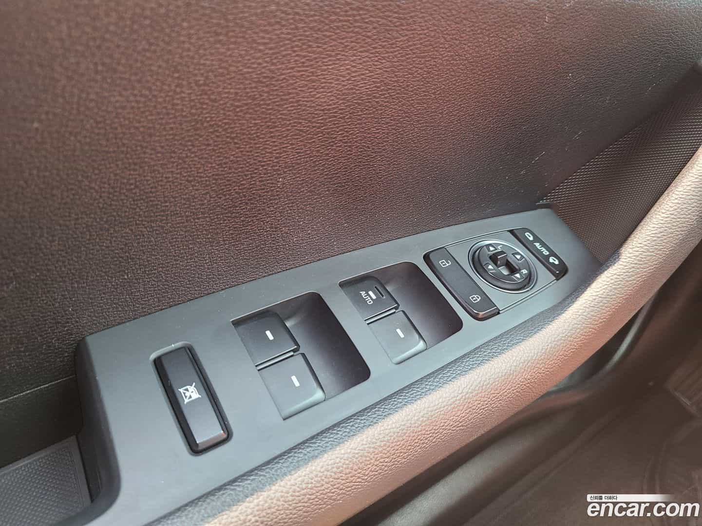Sonata Hyundai 2015.5-OPTION-023