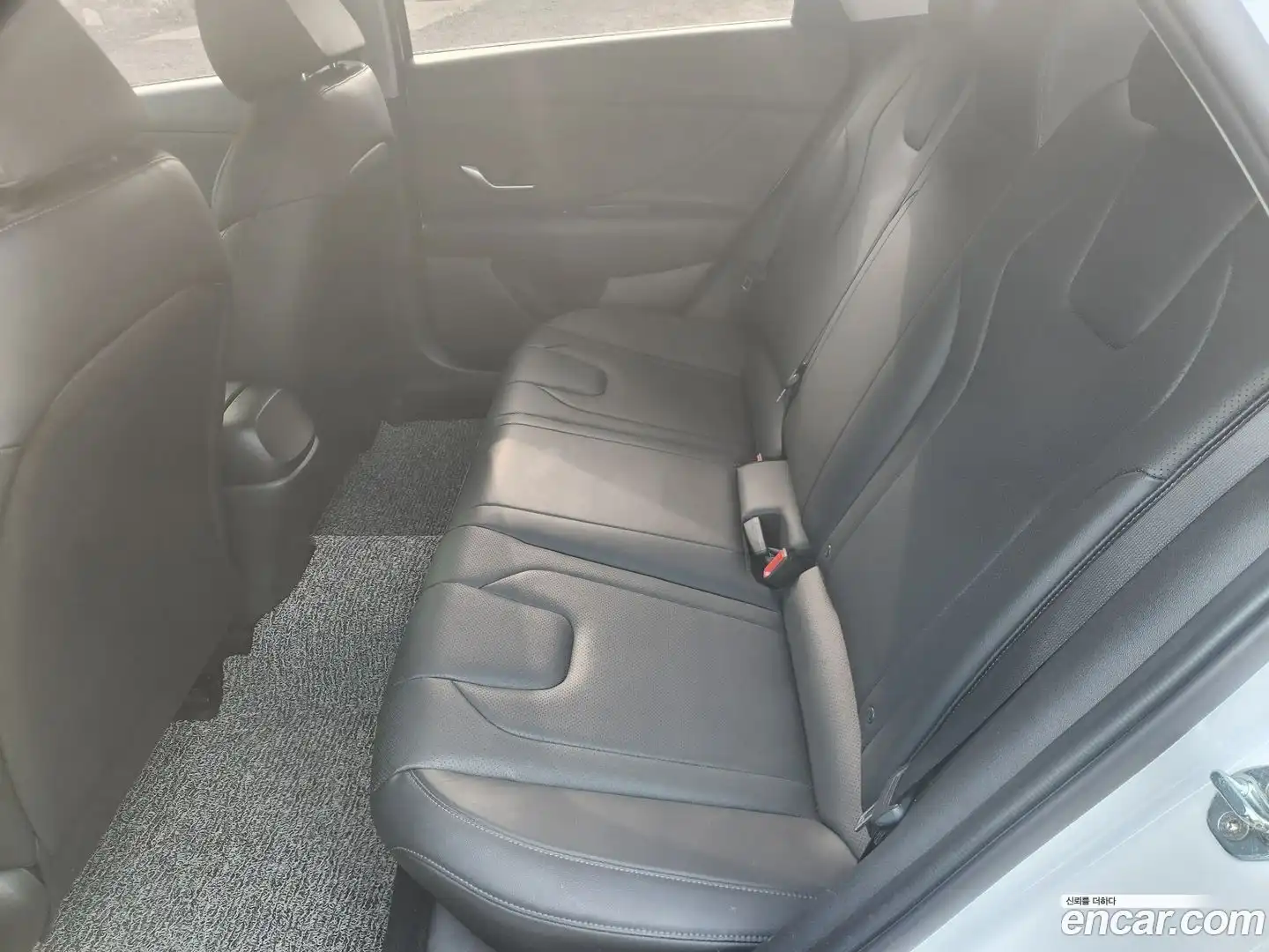 AVANTE Hyundai 2020.6-OPTION-018
