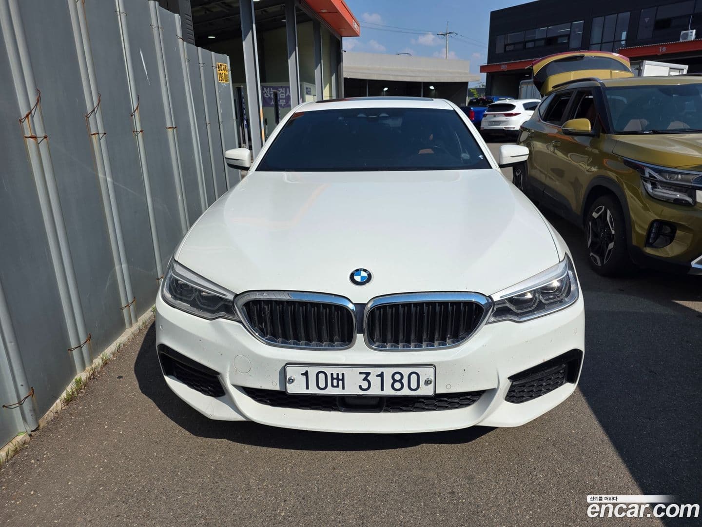 Main__Slider__Photo:5-Series BMW 2017.11-0