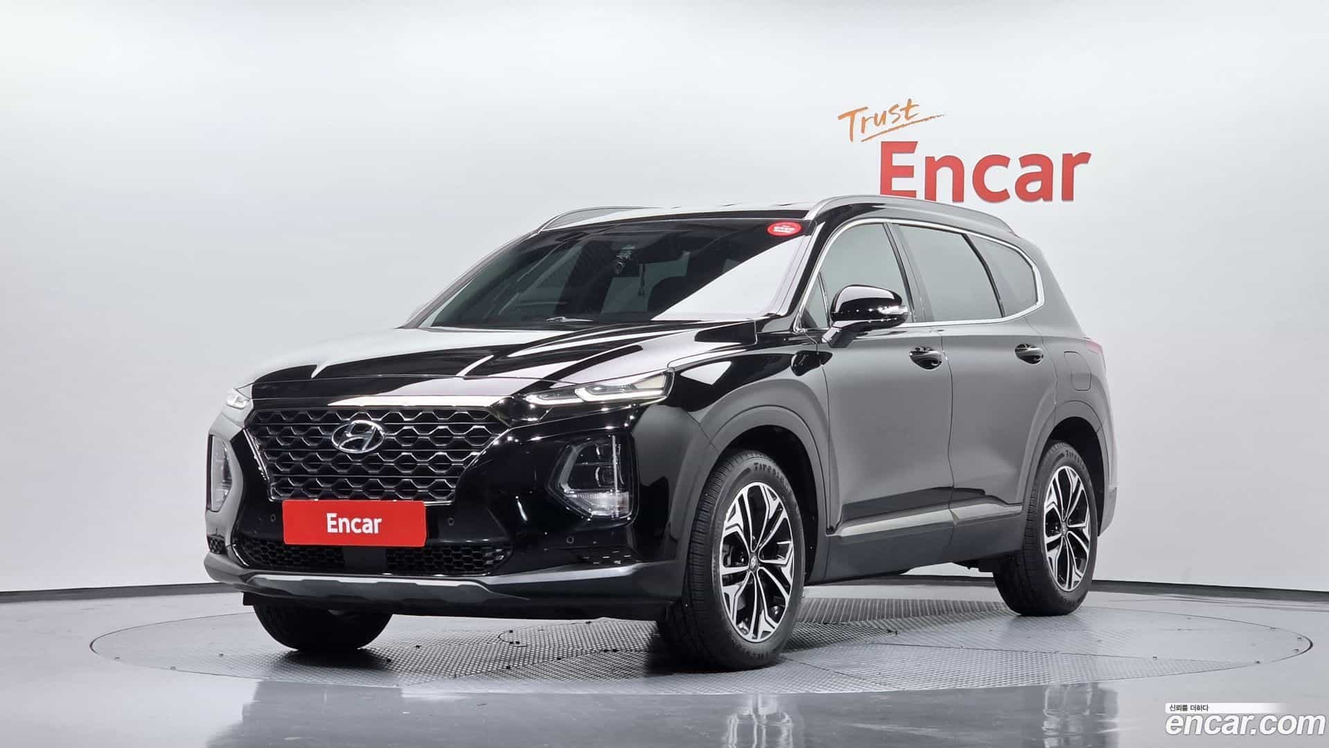 Santafe Hyundai 2018.8-OUTER-001