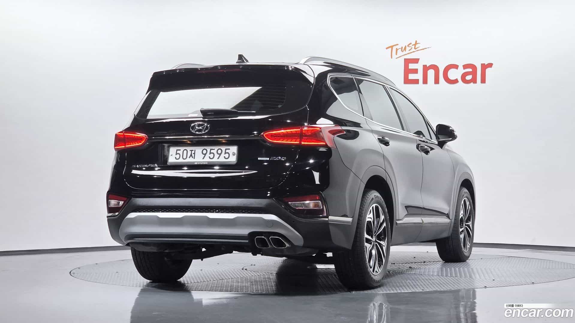 Santafe Hyundai 2018.8-OUTER-002