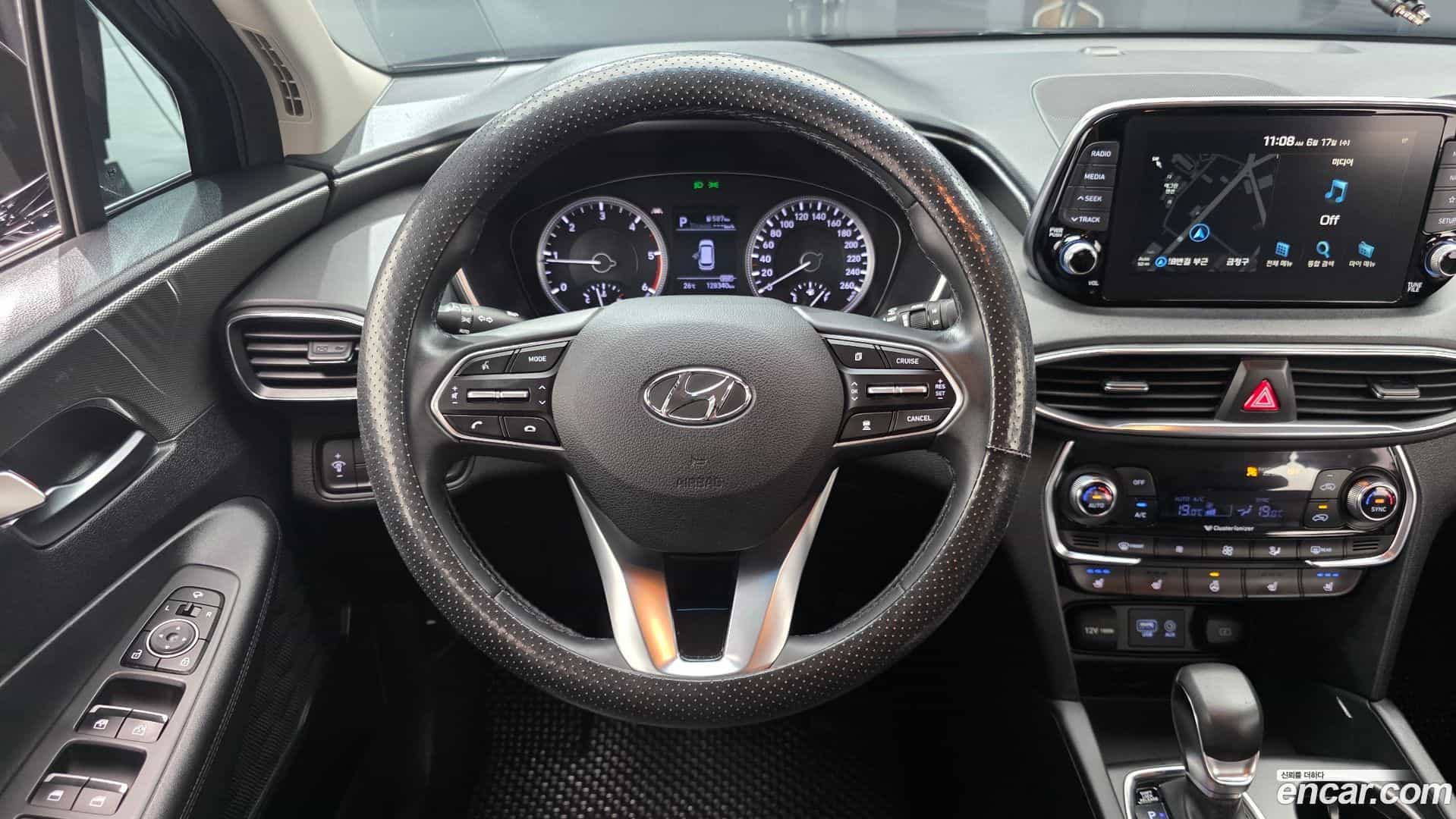 Santafe Hyundai 2018.8-OPTION-017