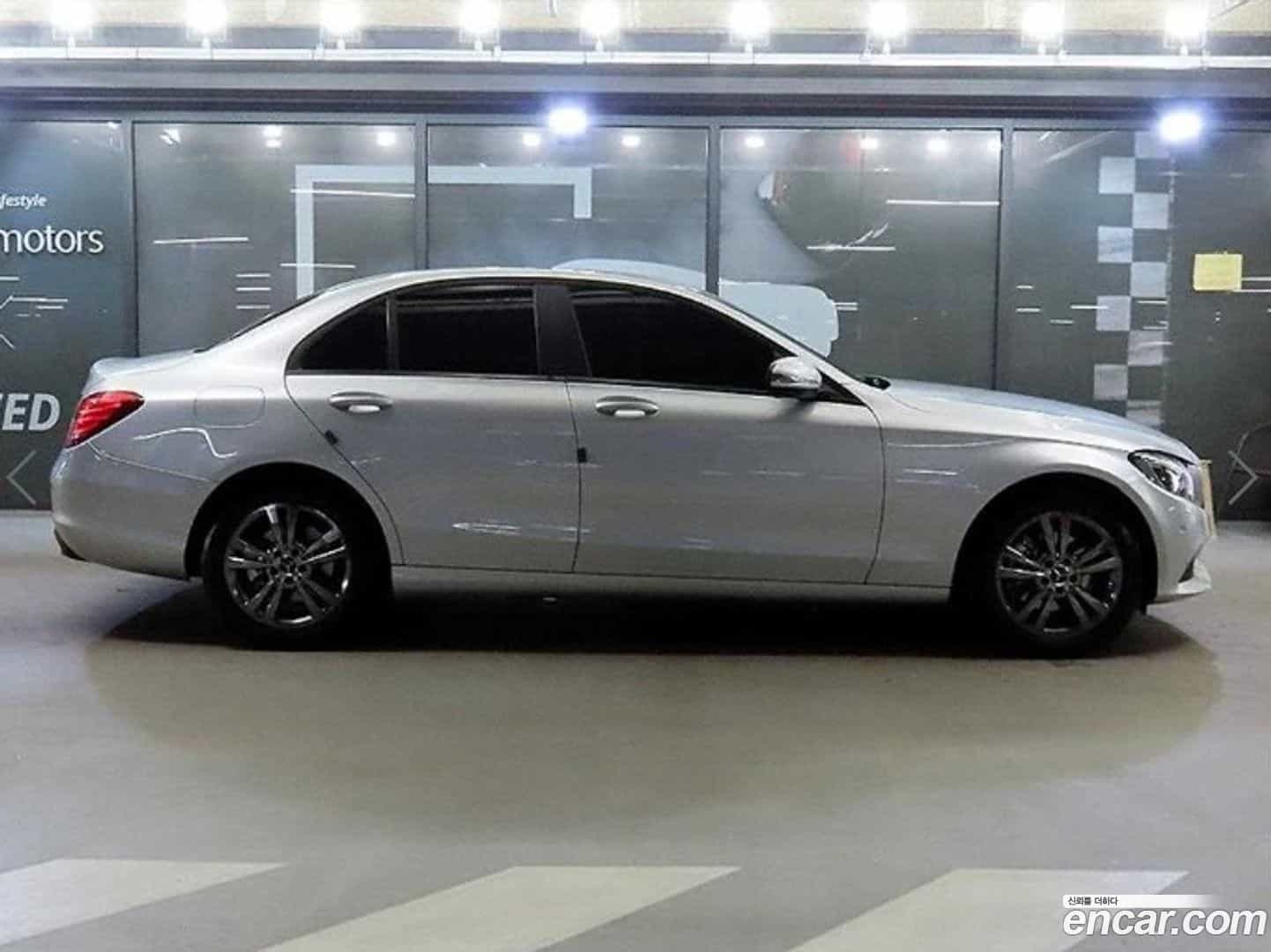 C-Class Mercedes-Benz 2016.0-OUTER-003