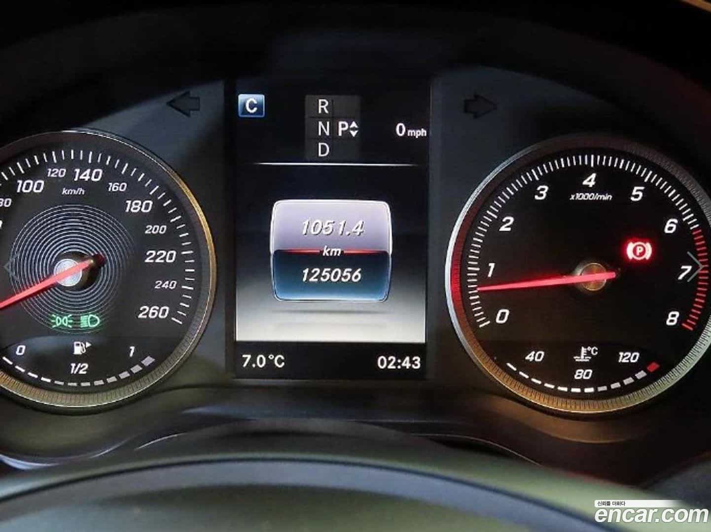 C-Class Mercedes-Benz 2016.0-INNER-009