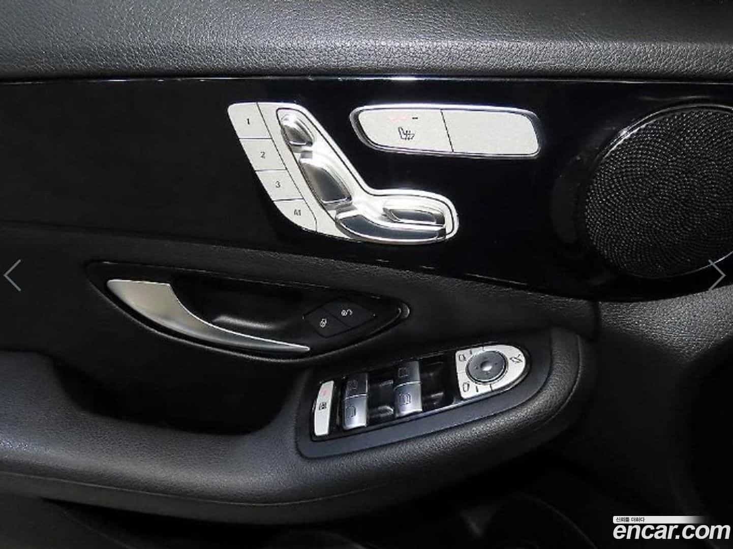 C-Class Mercedes-Benz 2016.0-OPTION-018