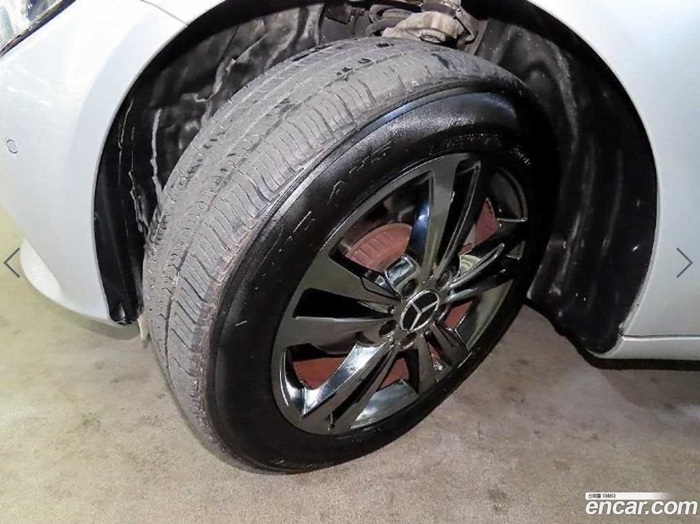 C-Class Mercedes-Benz 2016.0-OPTION-024