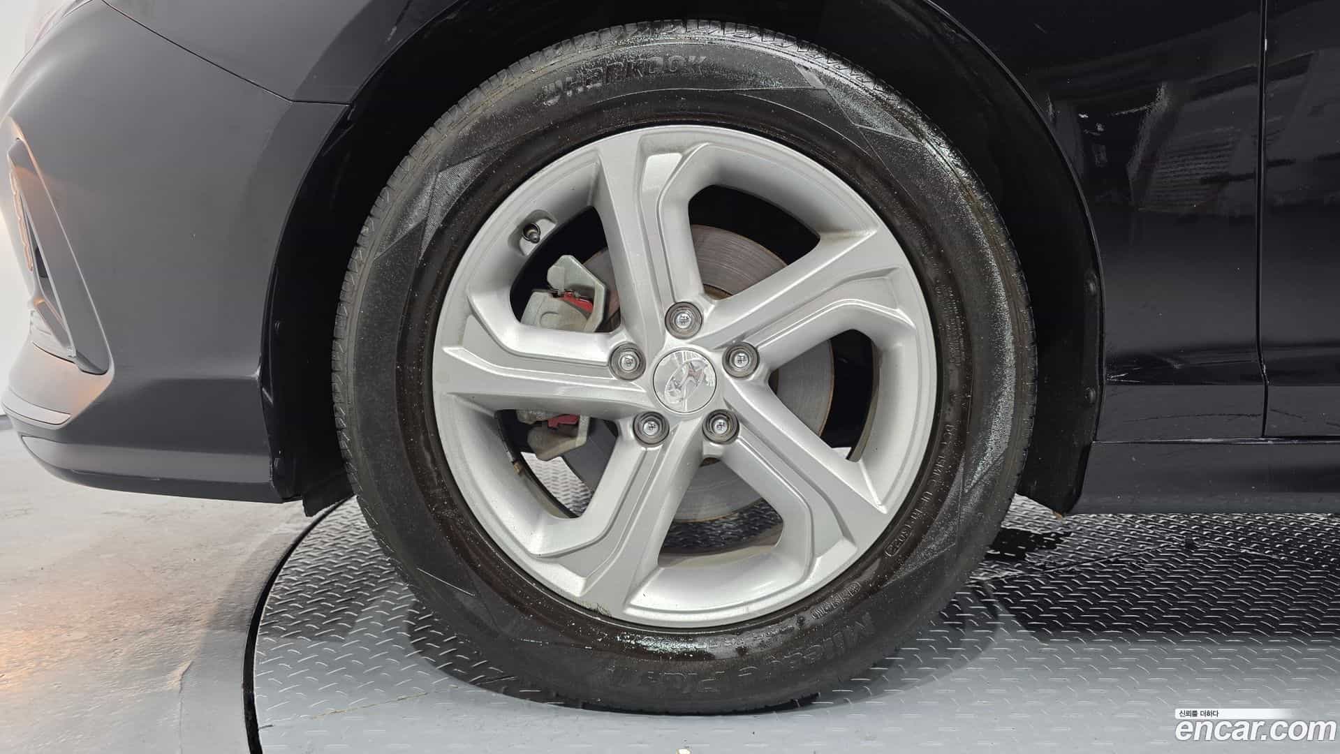 Sonata Hyundai 2018.6-OUTER-005