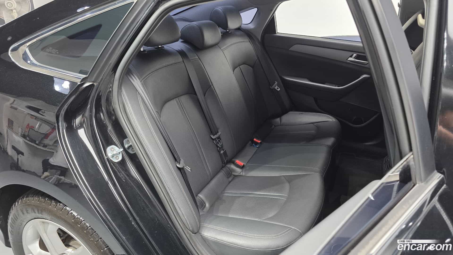 Sonata Hyundai 2018.6-OPTION-015