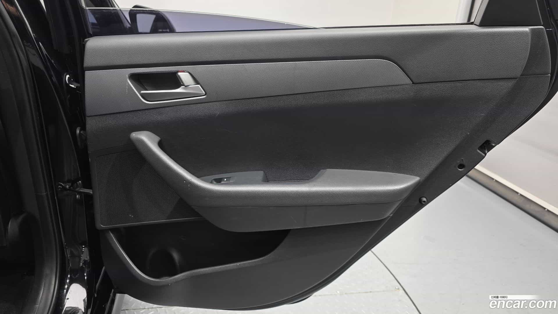 Sonata Hyundai 2018.6-OPTION-043