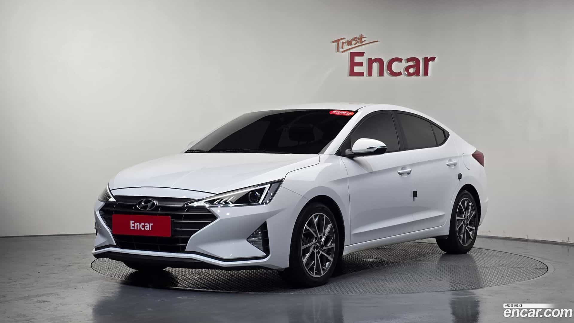 AVANTE Hyundai 2019.2-THUMBNAIL-011
