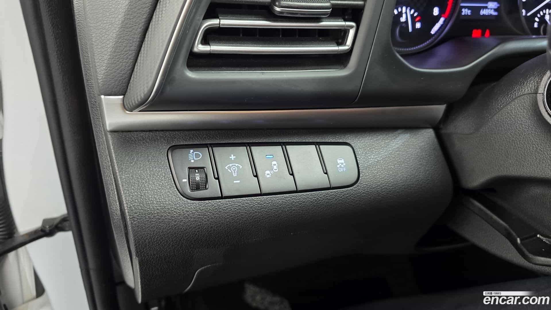 AVANTE Hyundai 2019.2-OPTION-023