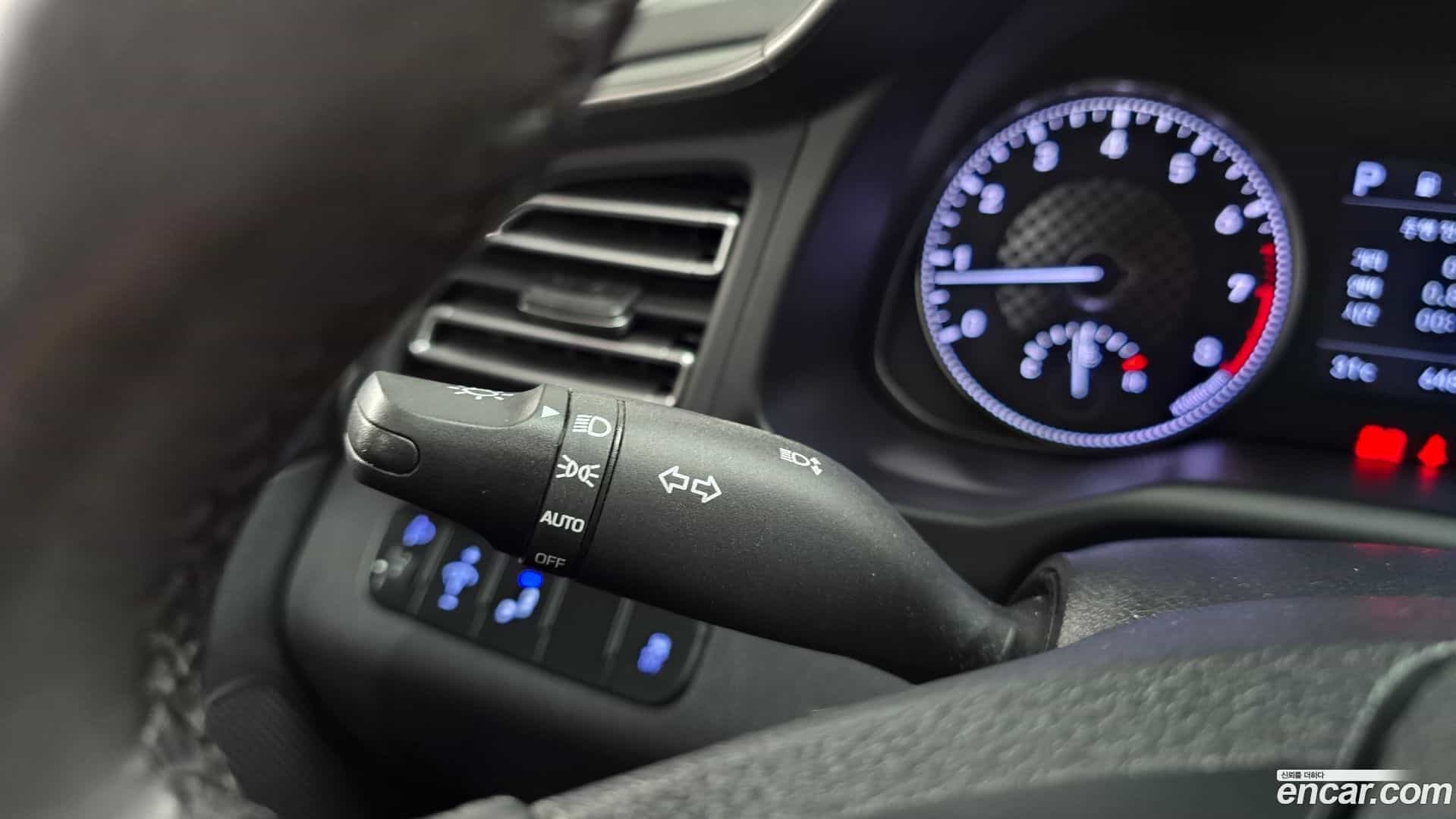 AVANTE Hyundai 2019.2-OPTION-040