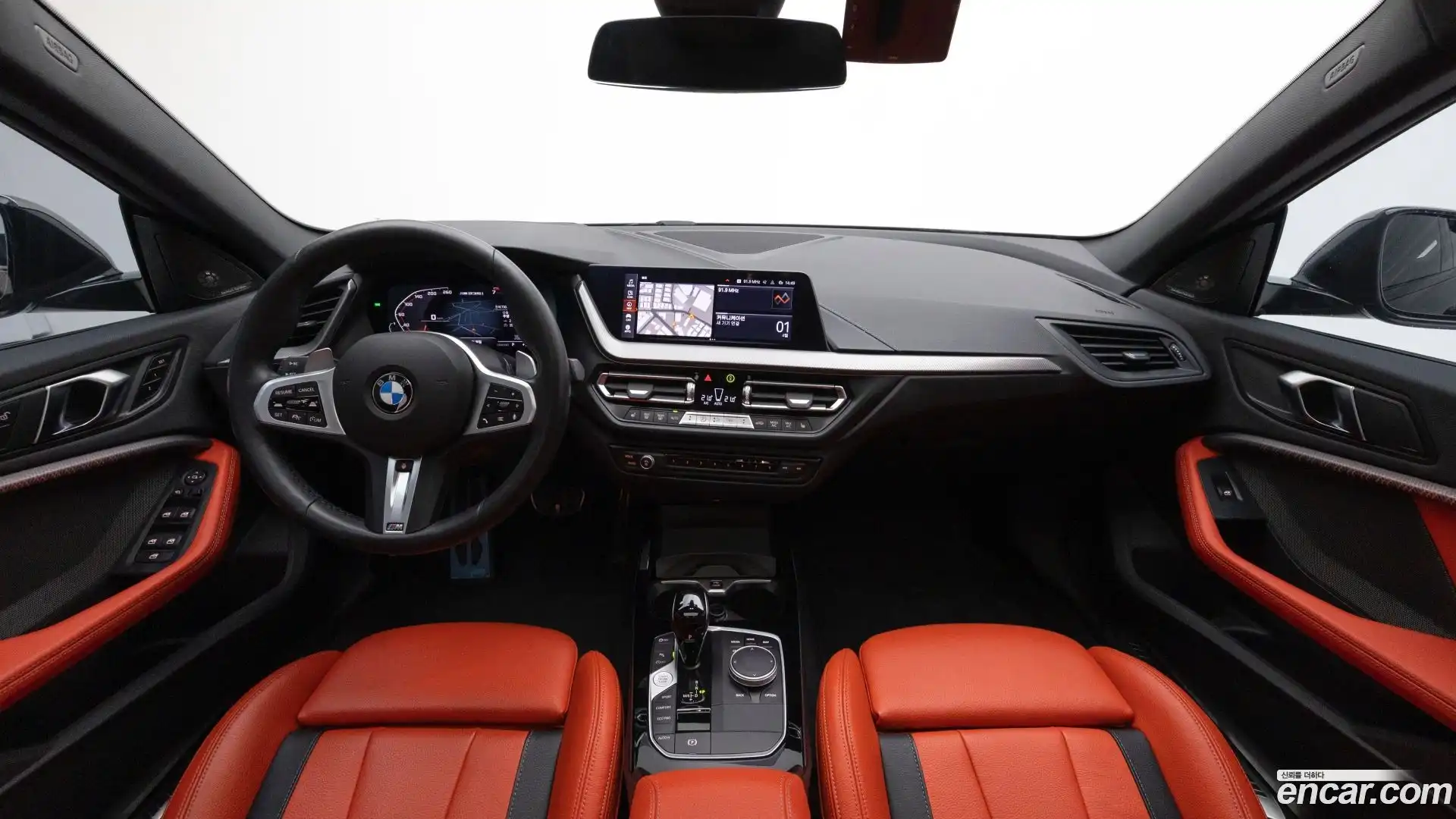 2-Series BMW 2024.11-INNER-007