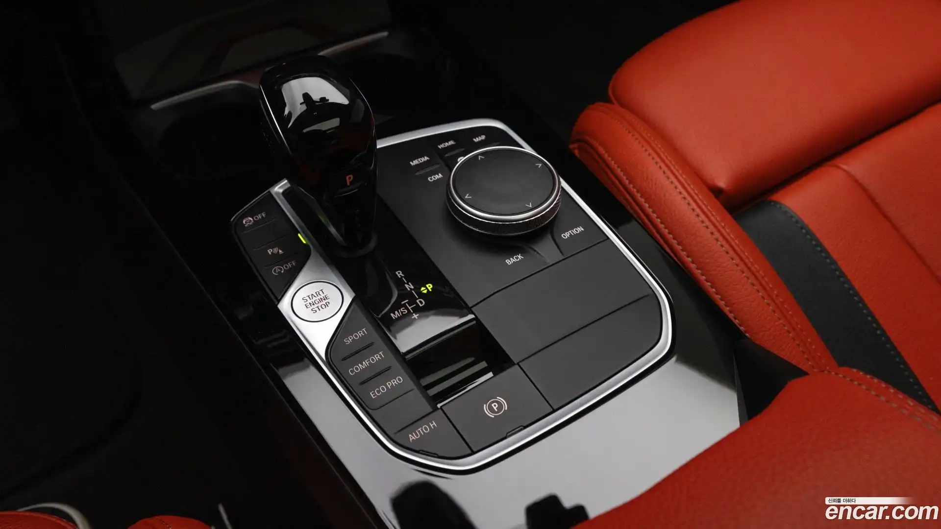 2-Series BMW 2024.11-INNER-009