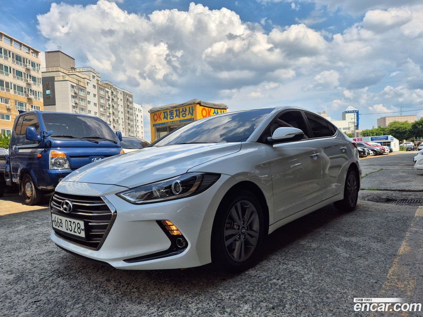 Main__Slider__Photo:AVANTE Hyundai 2015.9-0