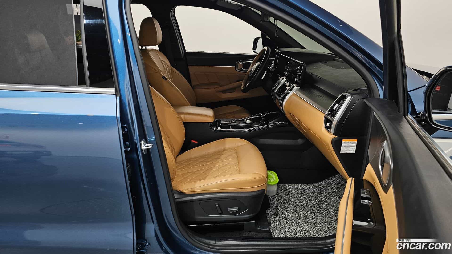 Sorento Kia 2021.2-INNER-036