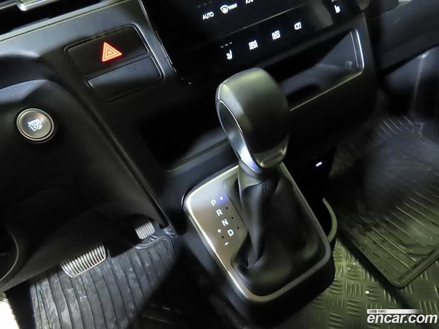 Staria Hyundai 2023.3-OPTION-016