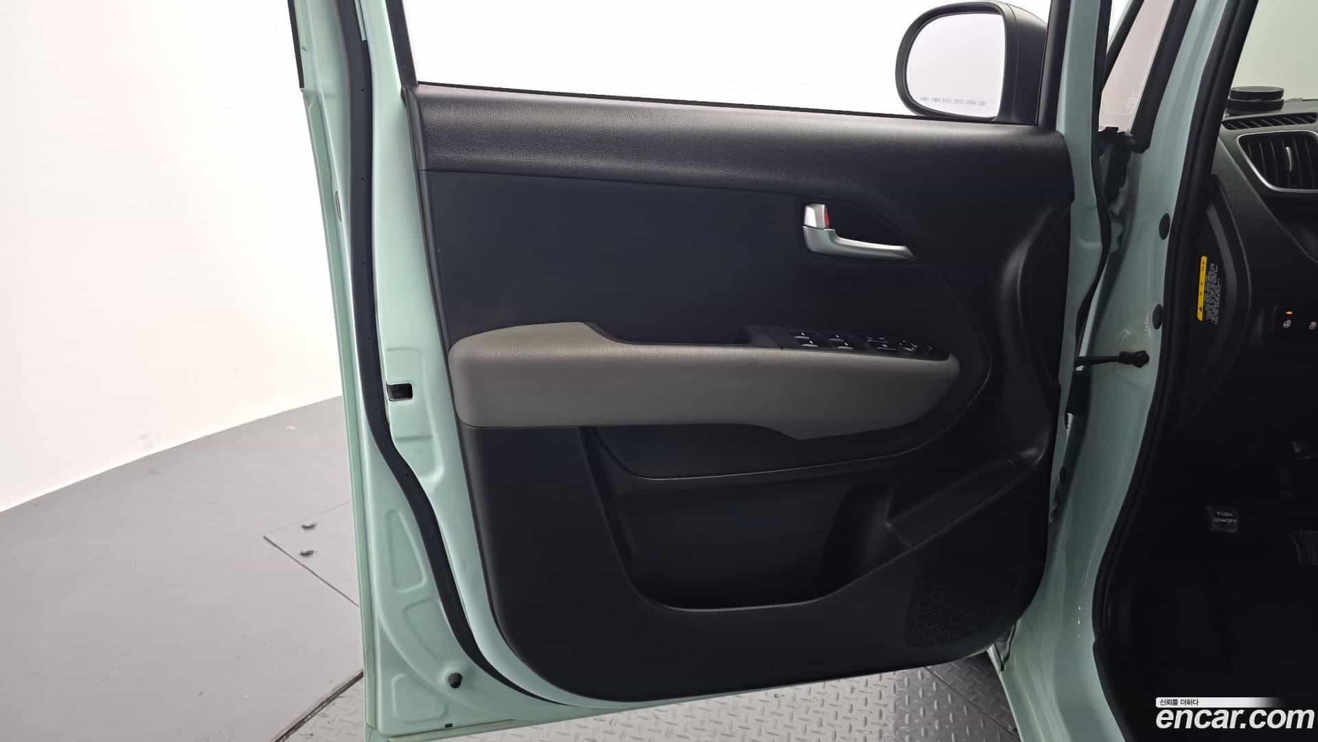RAY Kia 2021.11-INNER-034