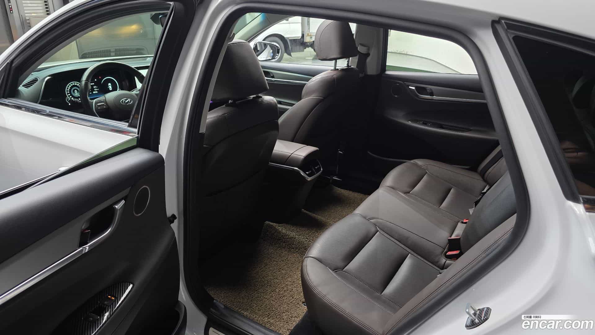Grandeur Hyundai 2020.5-OPTION-015