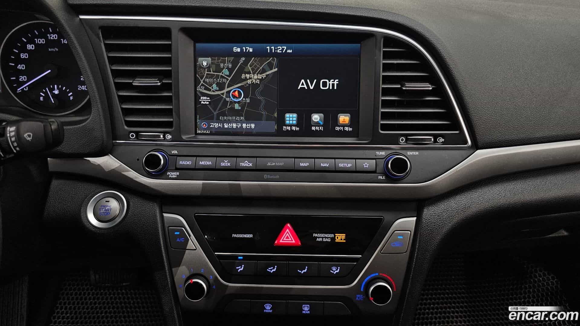 AVANTE Hyundai 2017.2-OPTION-018
