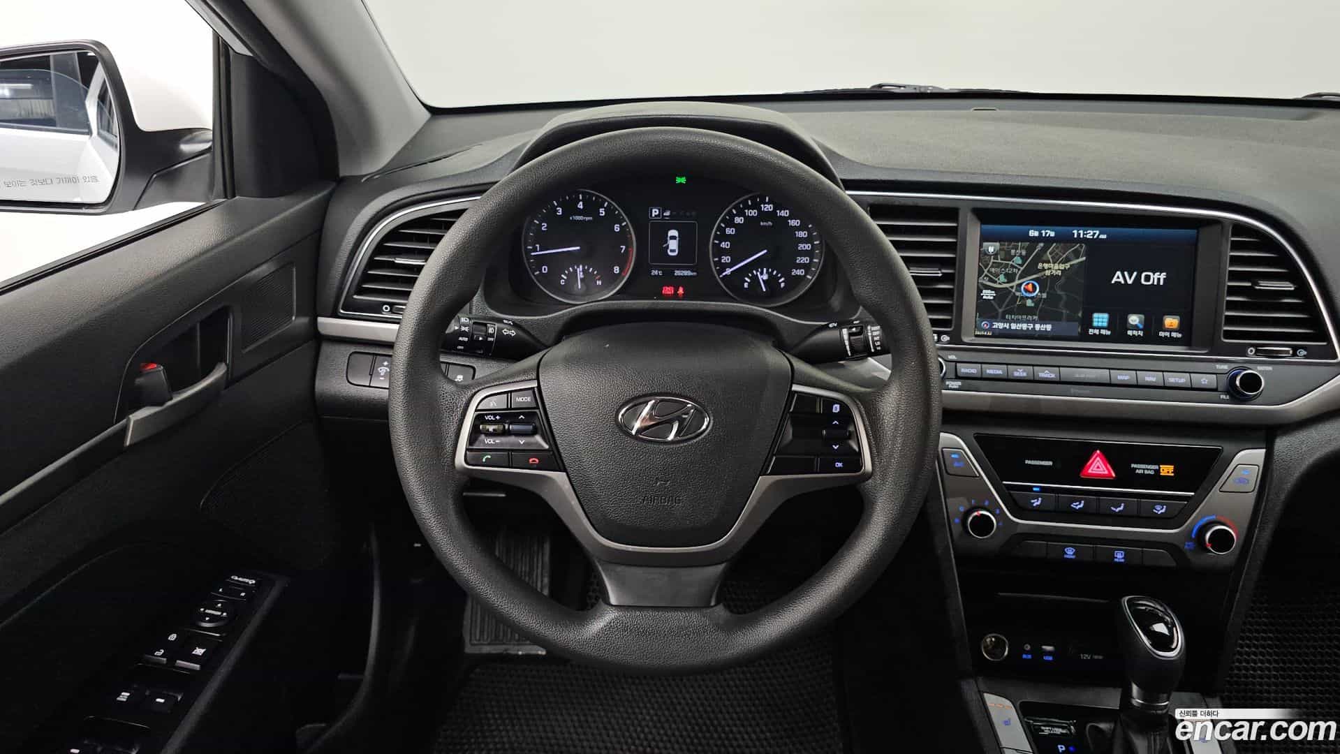 AVANTE Hyundai 2017.2-OPTION-020