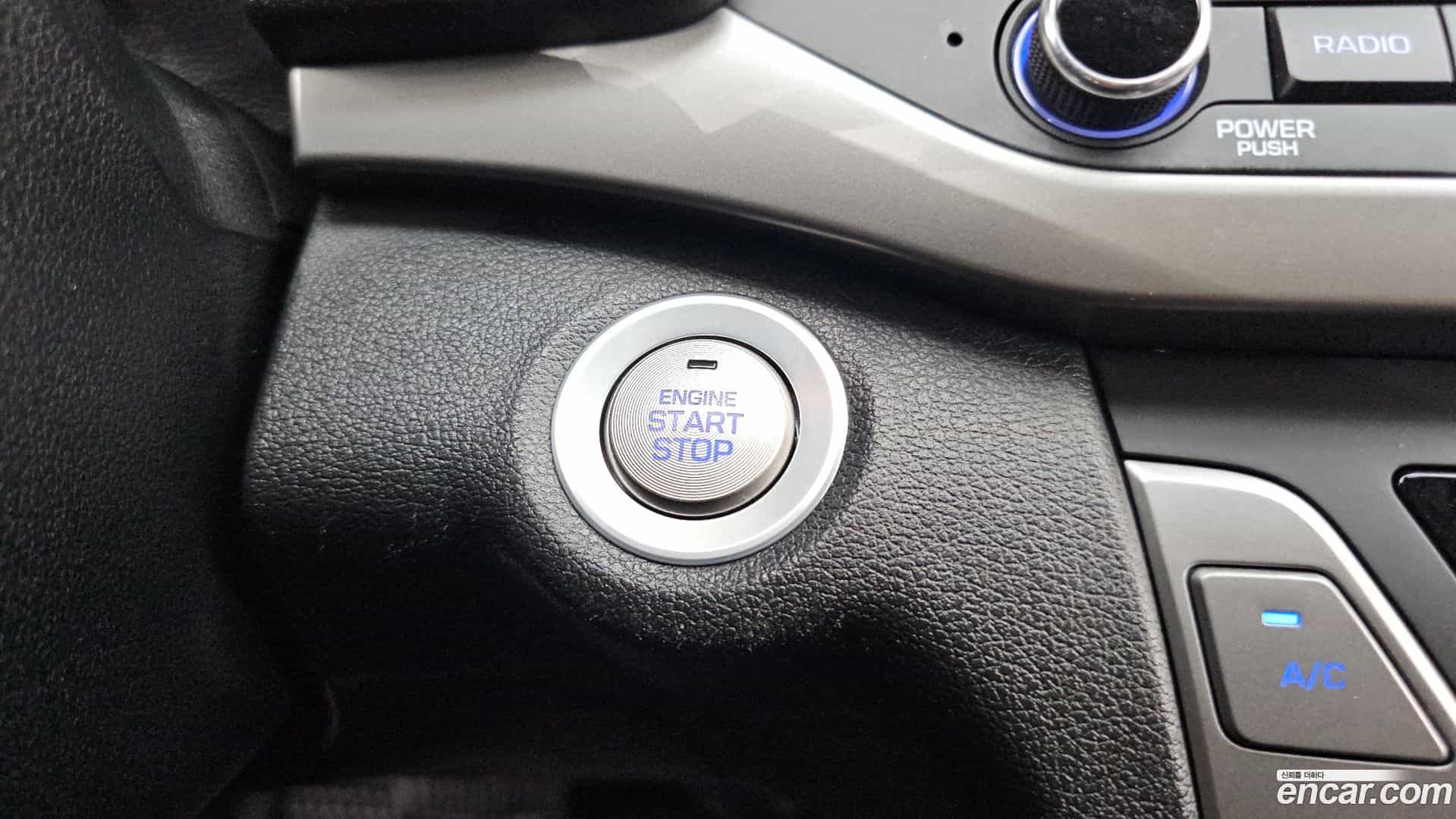 AVANTE Hyundai 2017.2-OPTION-041