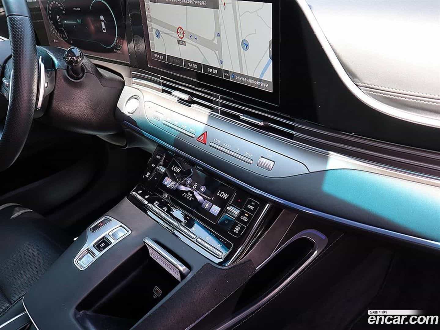 Grandeur Hyundai 2020.4-OPTION-015