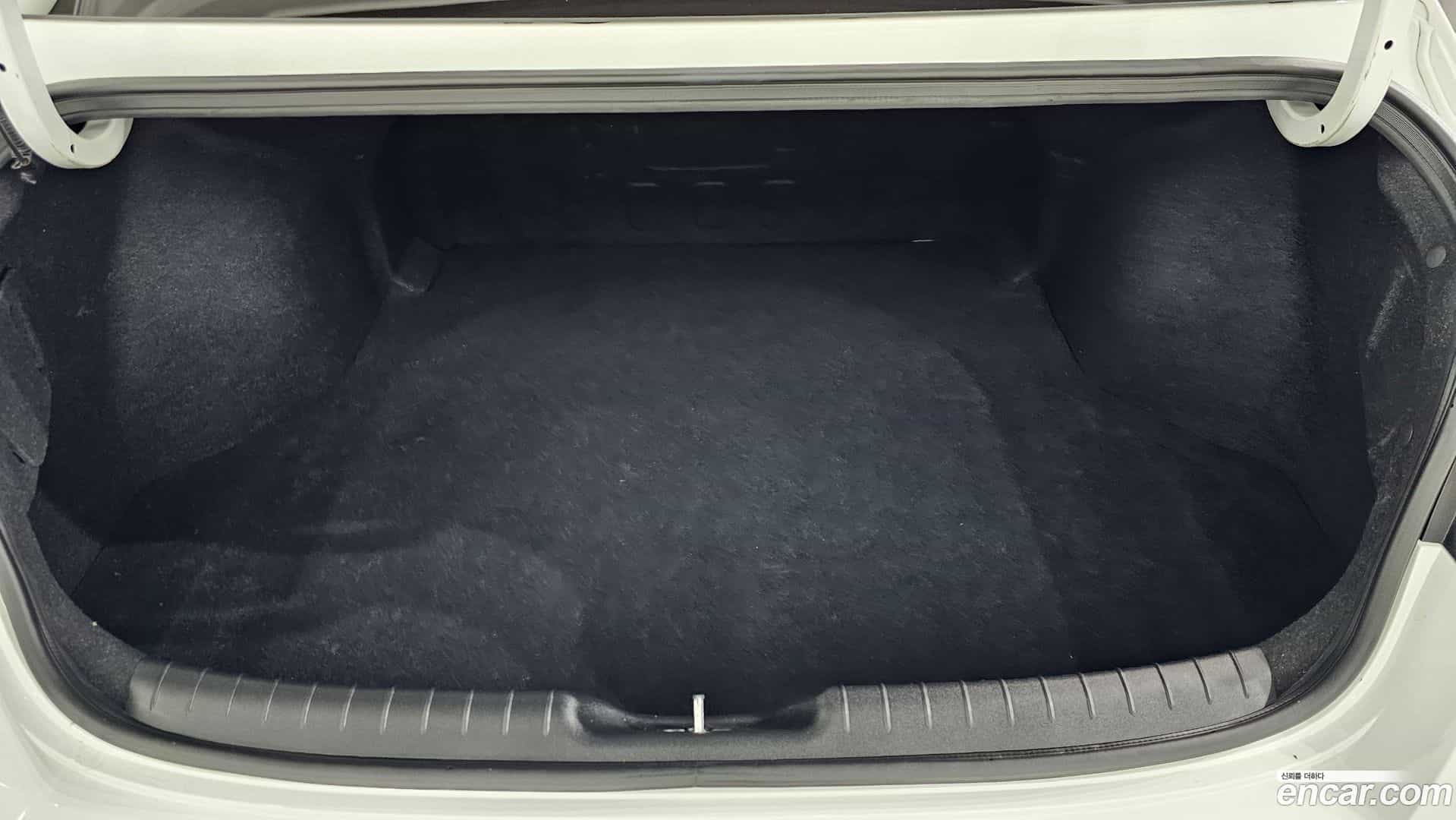 AVANTE Hyundai 2023.3-OPTION-019