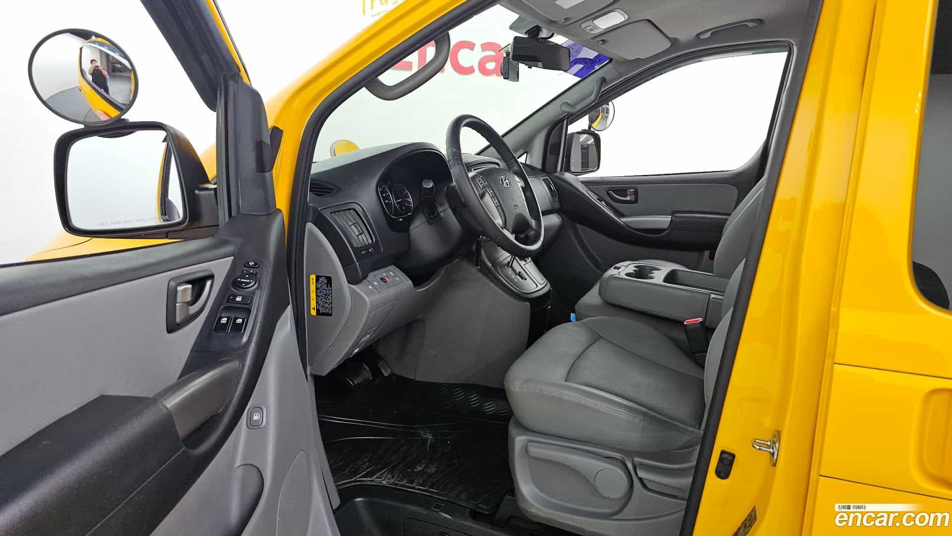 Starex Hyundai 2018.5-INNER-010