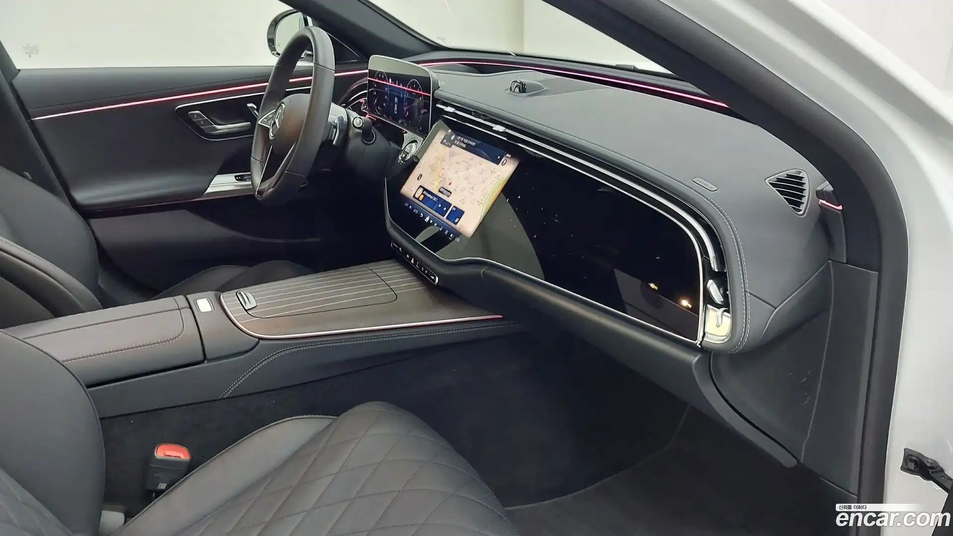 E-Class Mercedes-Benz 2025.6-OPTION-017