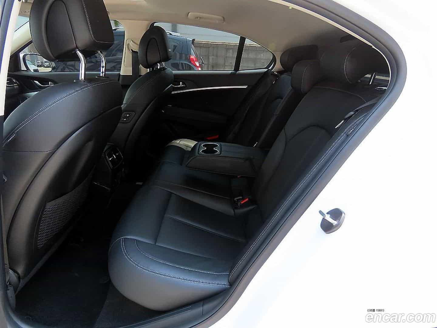 G70 Genesis 2022.10-OUTER-006