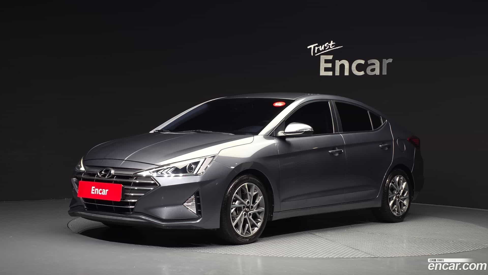 AVANTE Hyundai 2019.5-OUTER-001