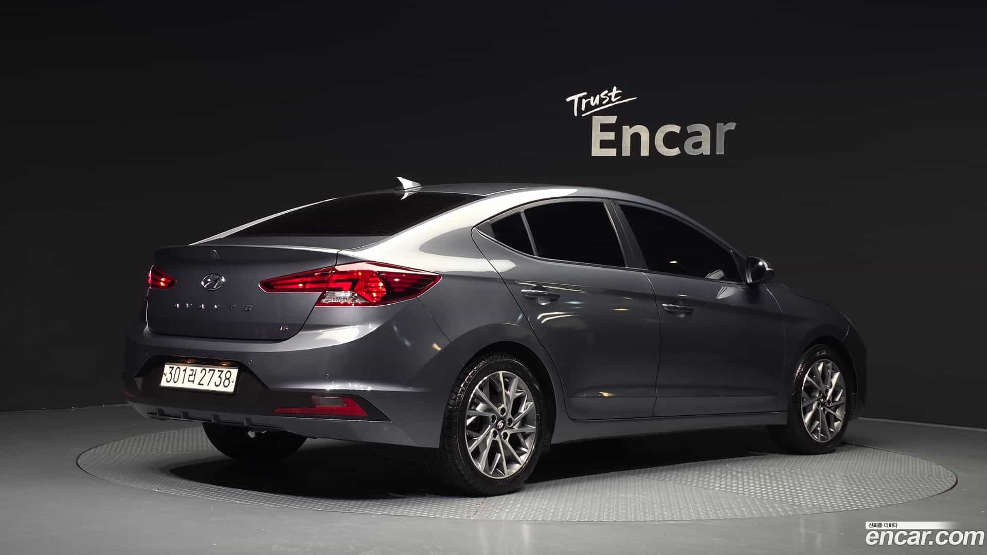 AVANTE Hyundai 2019.5-OUTER-002