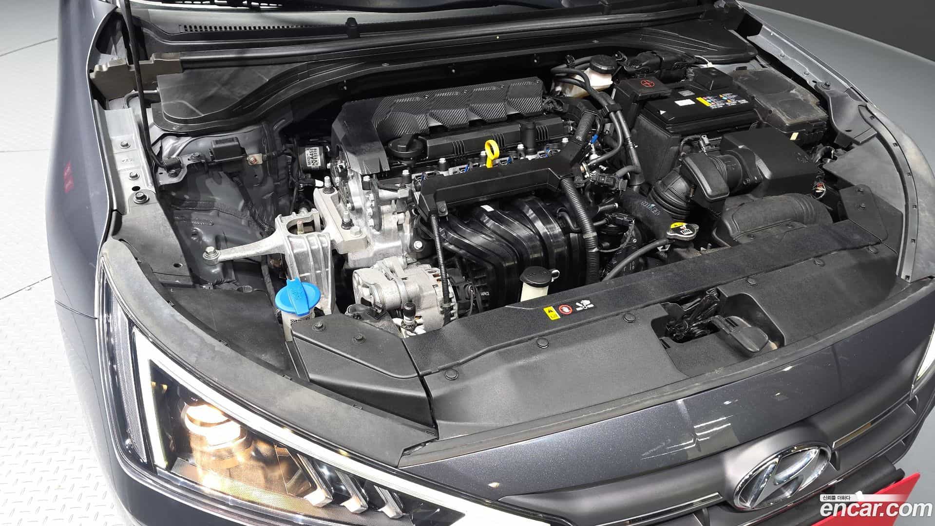 AVANTE Hyundai 2019.5-OUTER-006