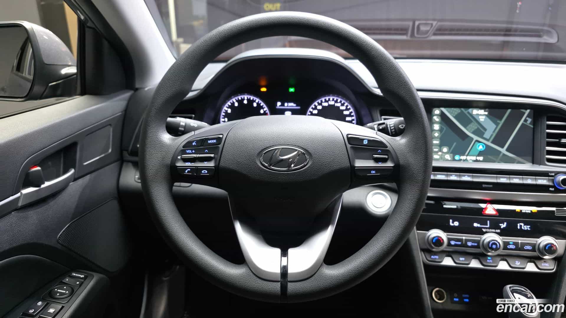 AVANTE Hyundai 2019.5-OPTION-017