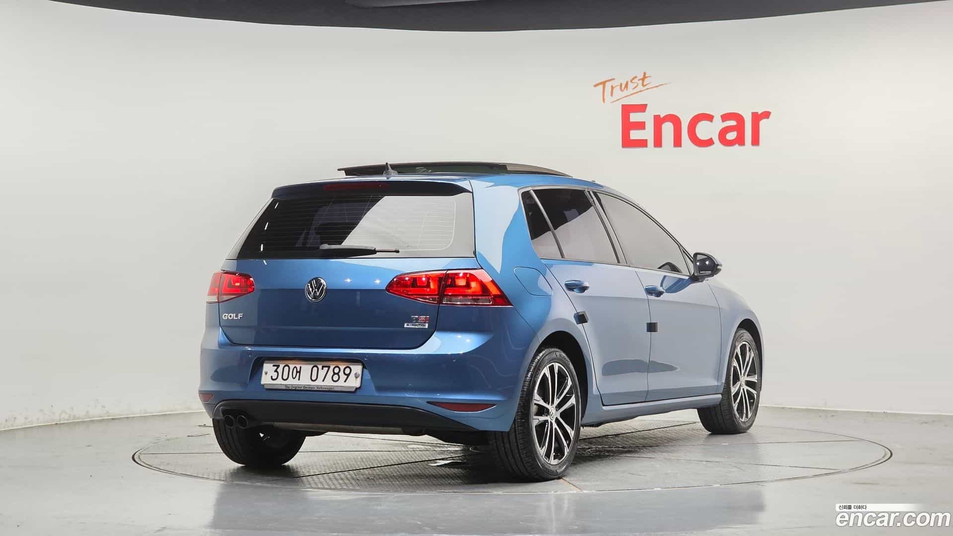 Golf Volkswagen 2016.5-OUTER-002
