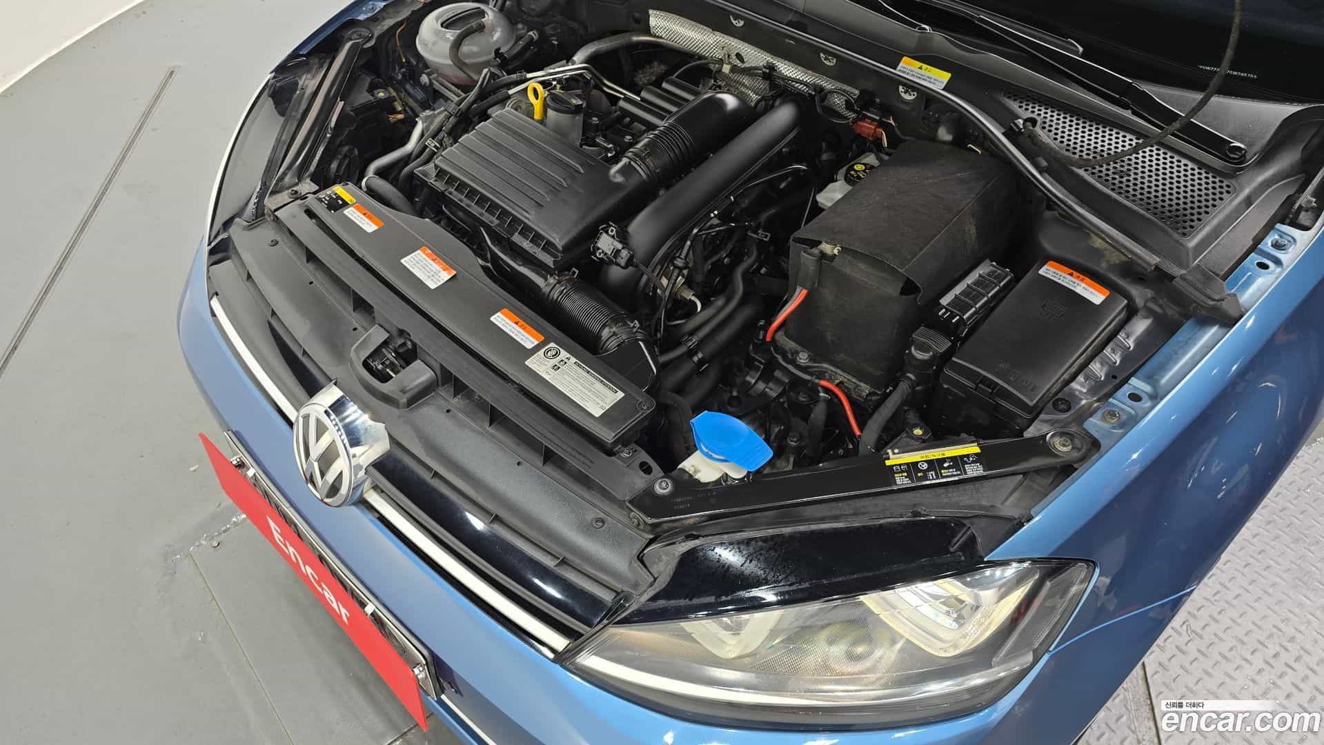 Golf Volkswagen 2016.5-OUTER-006