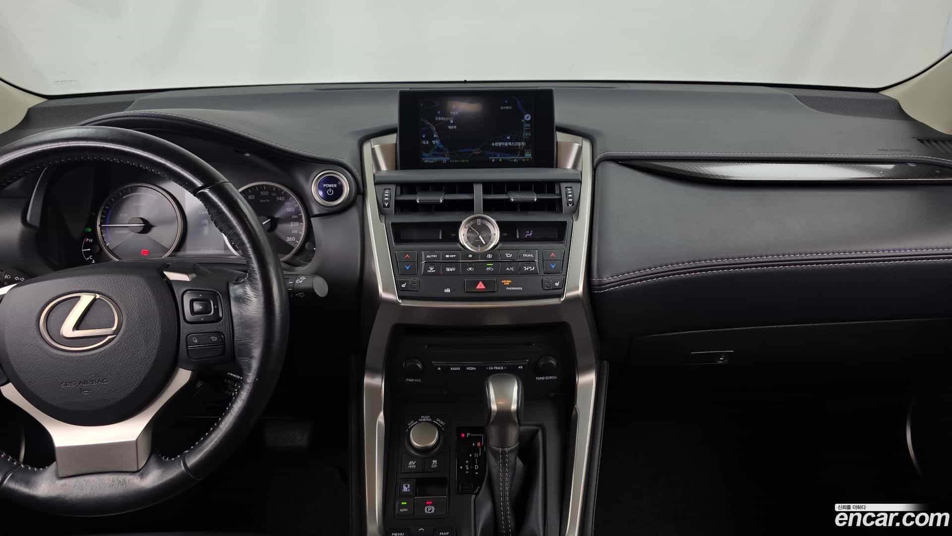 NX Lexus 2015.2-OPTION-018
