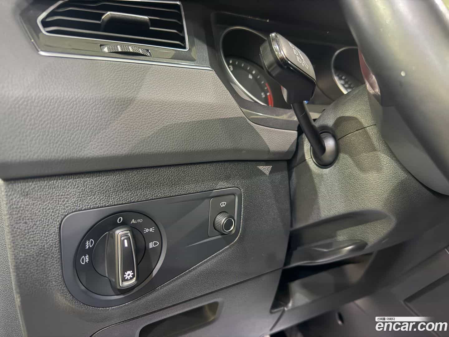 Tiguan Volkswagen 2020.5-OPTION-018