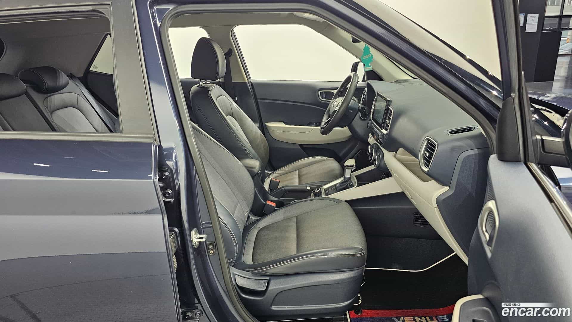 Venue Hyundai 2019.8-OPTION-015