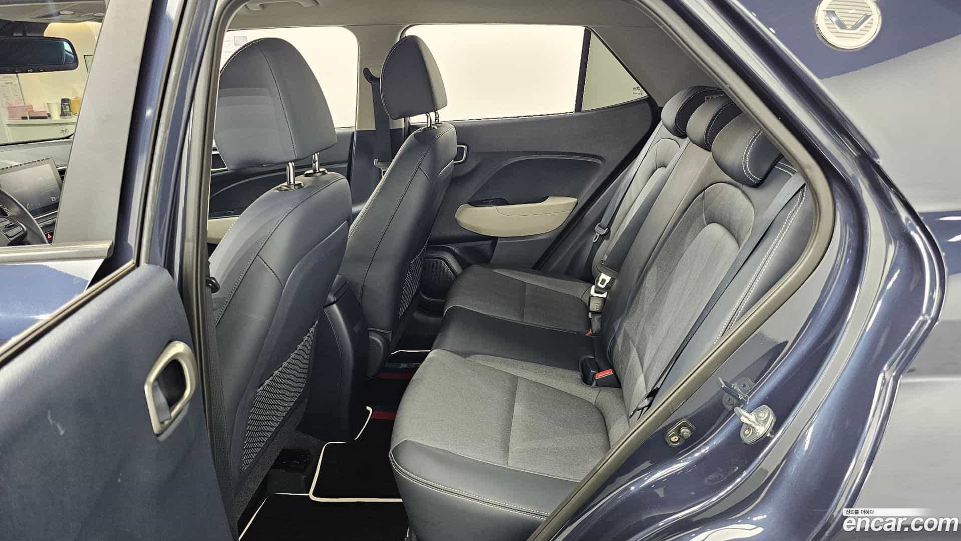 Venue Hyundai 2019.8-OPTION-016
