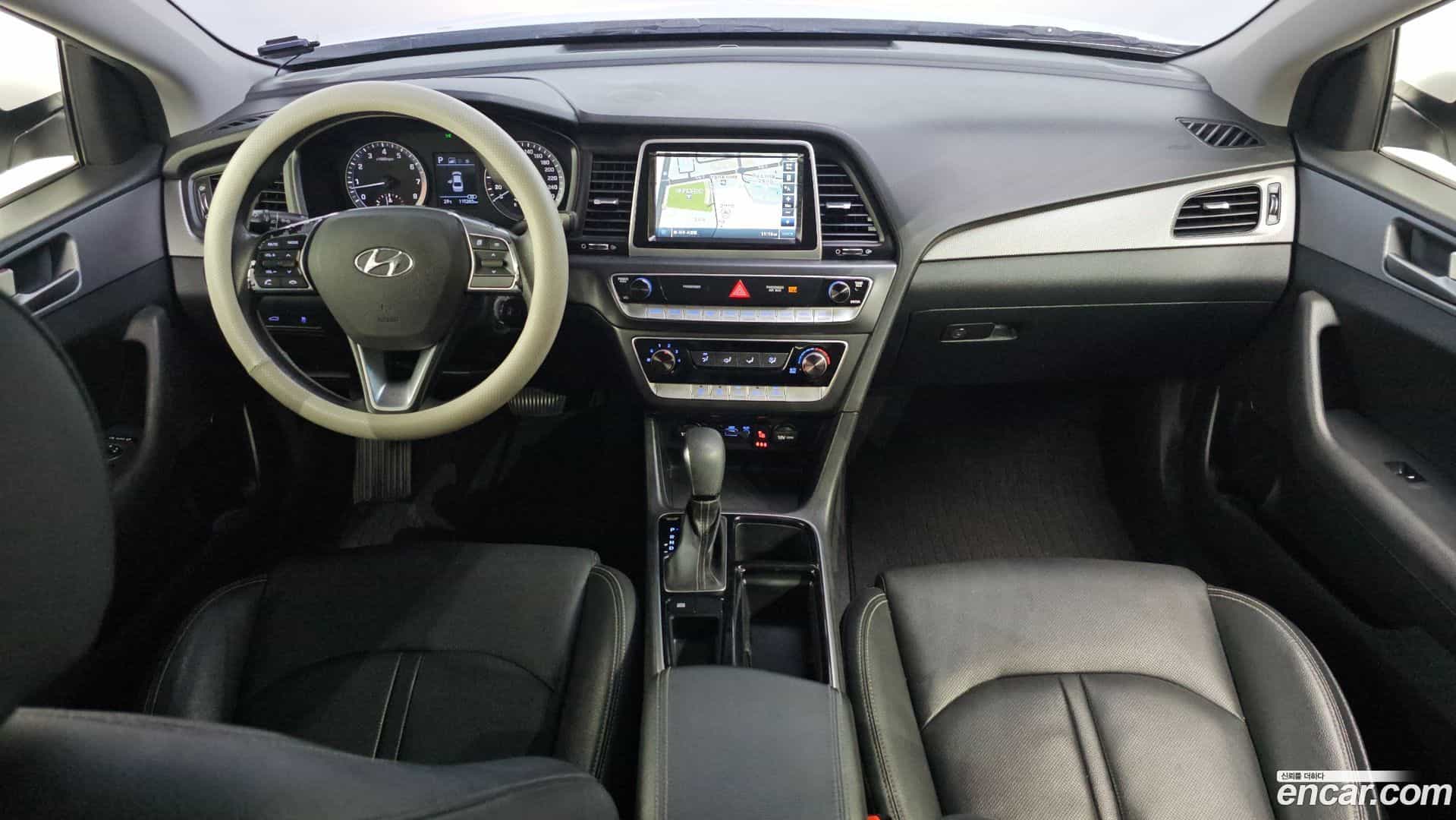 Sonata Hyundai 2018.0-INNER-007